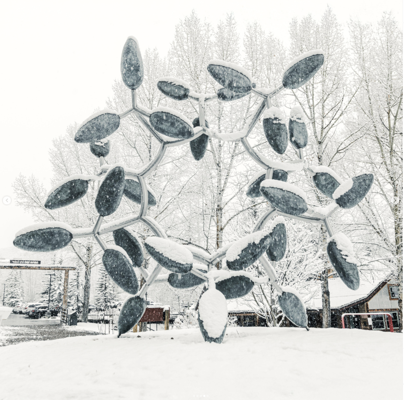 Outdoor sculpture James Surls winter