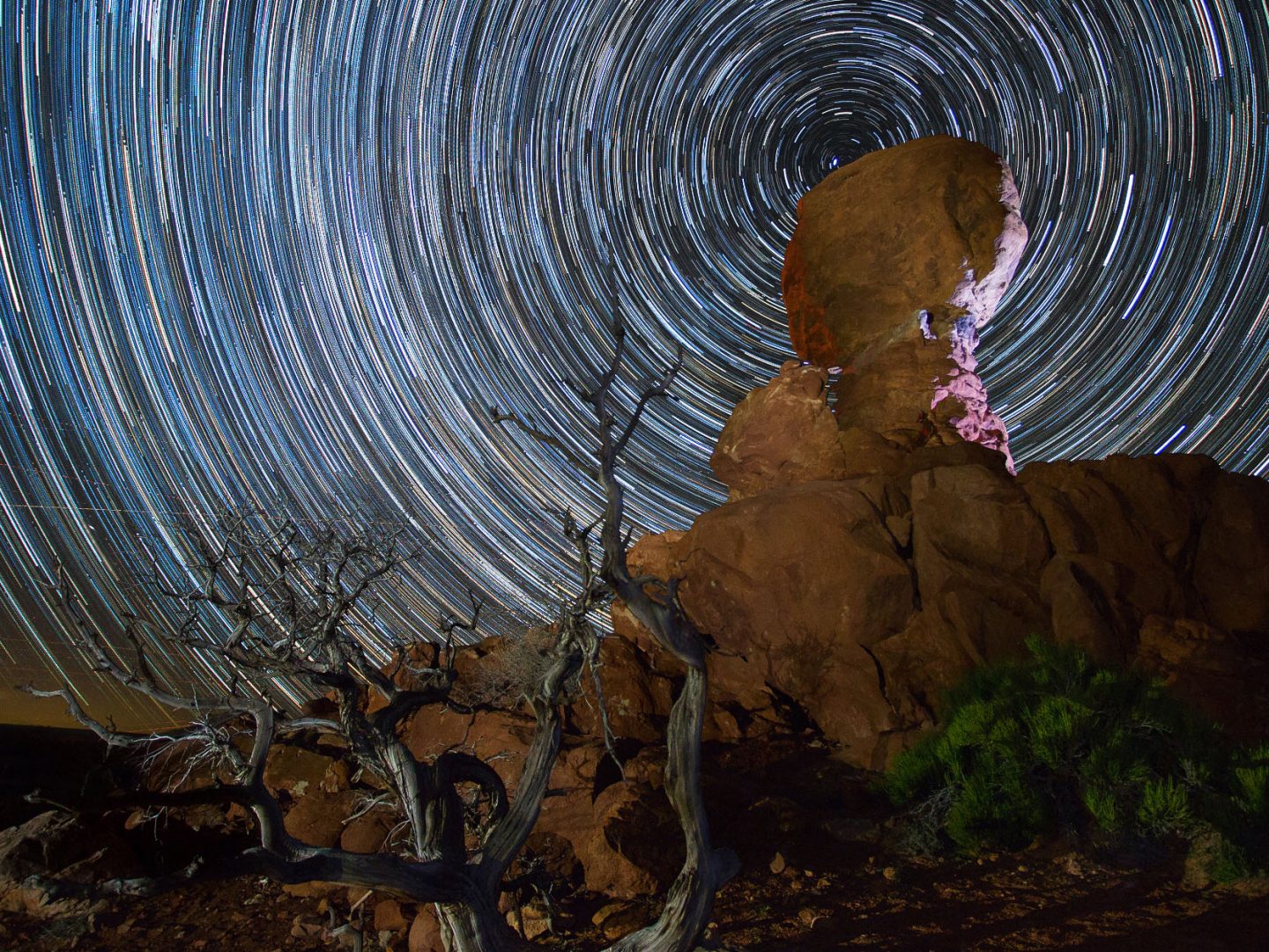 Swanson_ArchesStarTrails_aspennoir